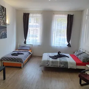 Skorkovskeho Business Апартаменты